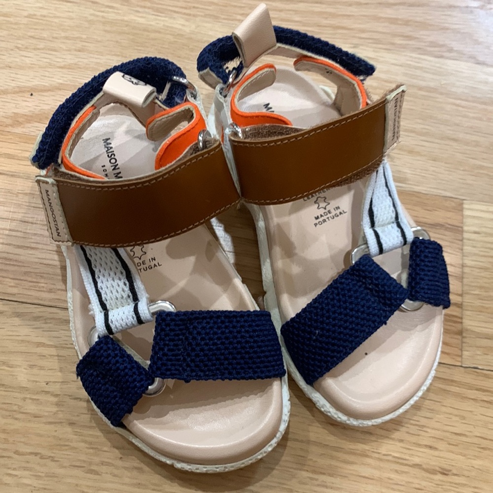 Maison Mangostan sandals
